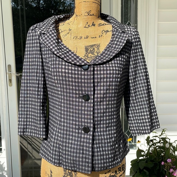 Minuet suit jacket size 6. - Picture 1 of 12